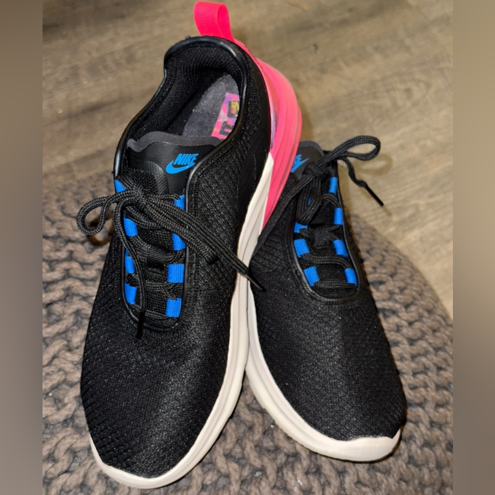 Nike Air Women's Black and Blue Sneakers with Pink Accents - only wore once